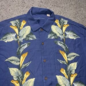 Tommy Bahama Shirt Mens XL Blue Silk Blend Hawaiian Floral Button Up